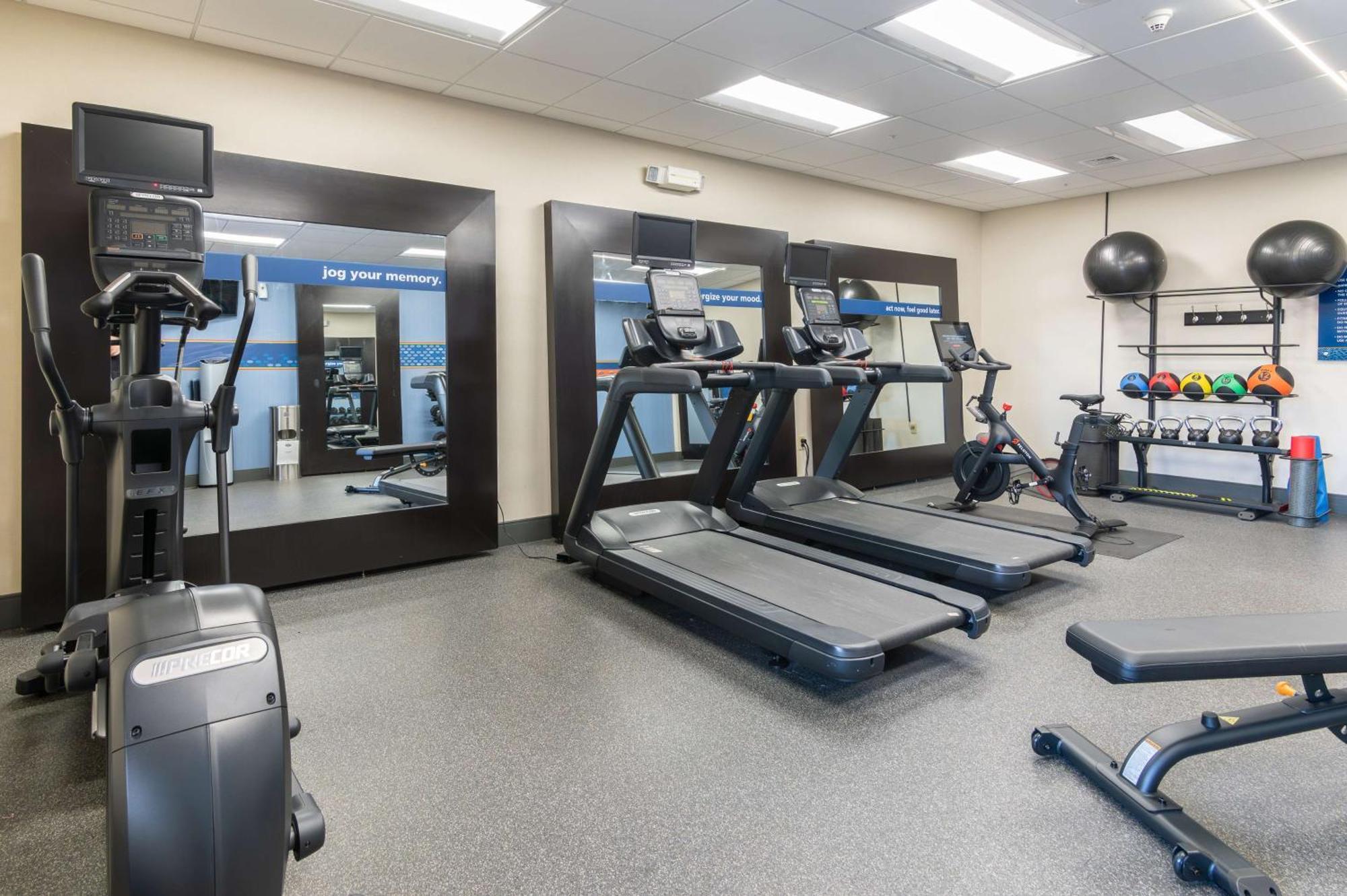 Hampton Inn & Suites Hartford-Manchester Kültér fotó